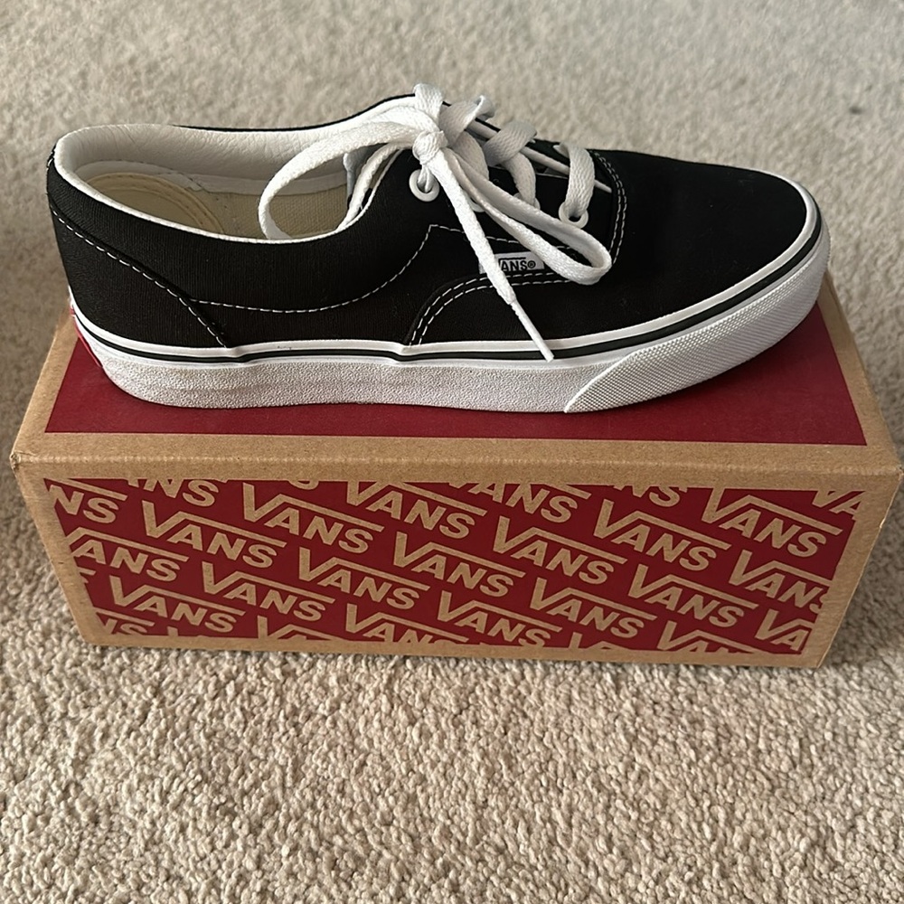 6.5 womens 5 men’s vans